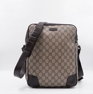 CD56 💖 Gucci GG Supreme Web Messenger bag